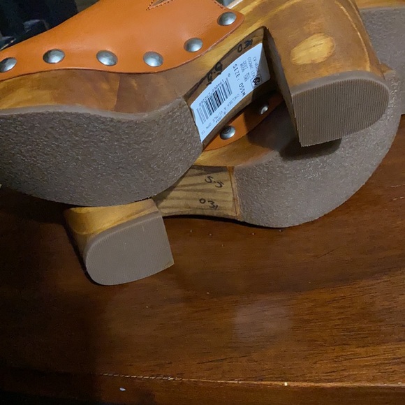 Chelsea and Violet Vergr Studded Mules. - Picture 13 of 14